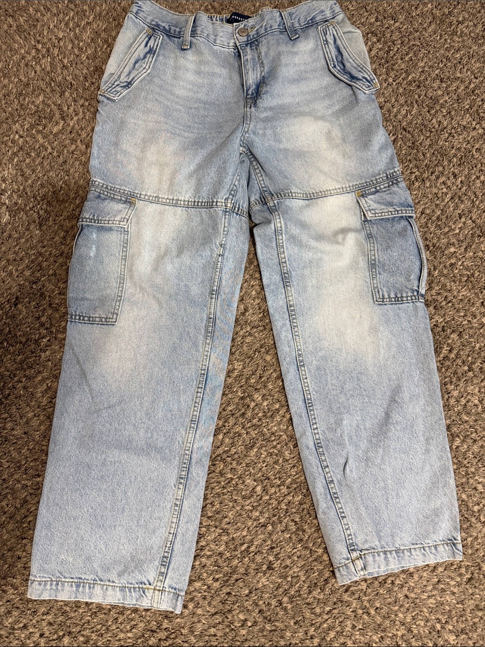 Aeropostale Light Wash Cargo Womens Jeans